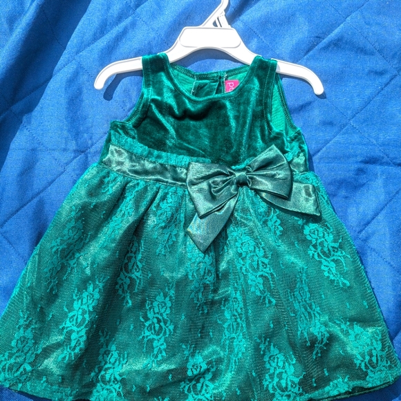 Girls lace dress, size 18 months - Picture 1 of 3